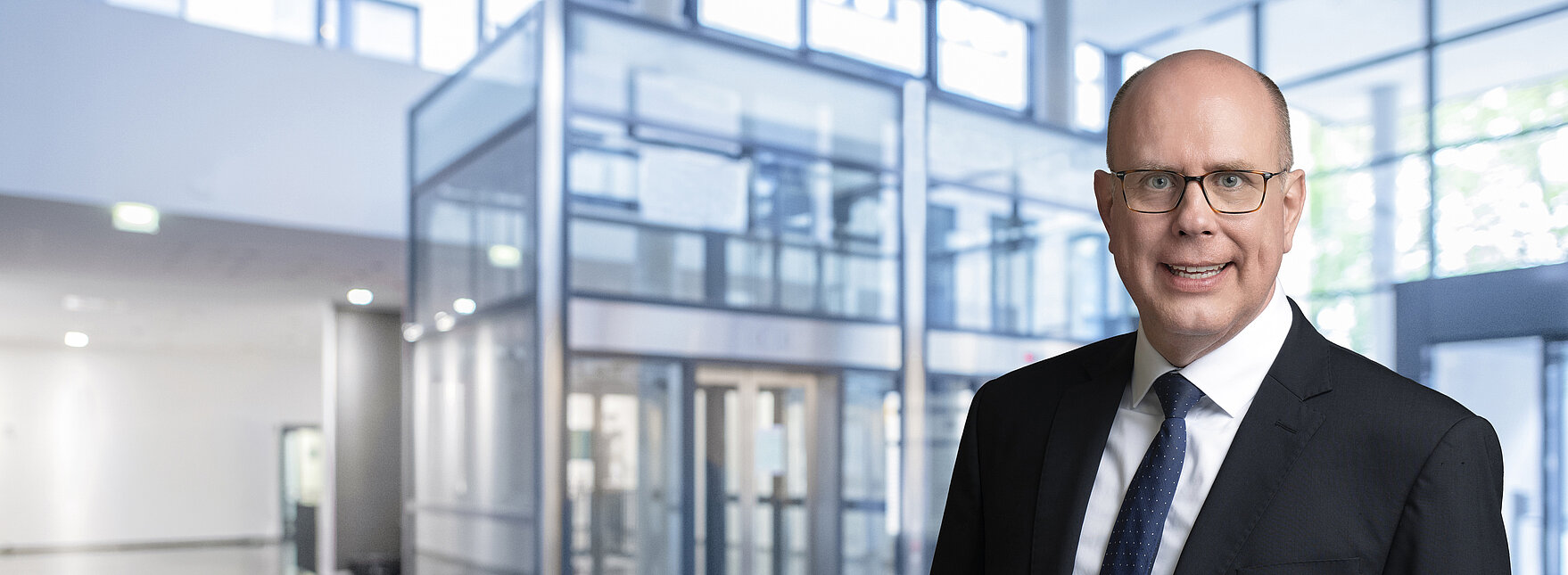 Dr. Georg Butterwegge | Rechtsanwalt und Notar